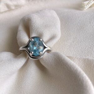 James Avery Retired Sterling Silver Blue Topaz Adriana Ring